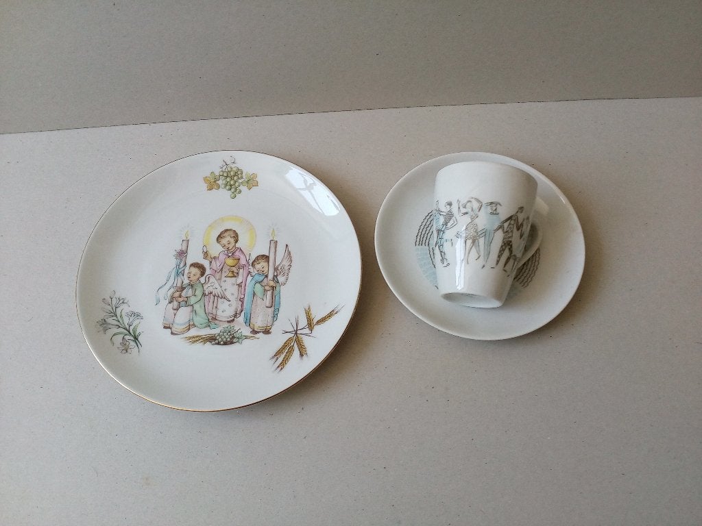 Mosa Maasticht.Oud communiebordje/kop/schotel,P/p.st.vanaf, Ophalen of Verzenden