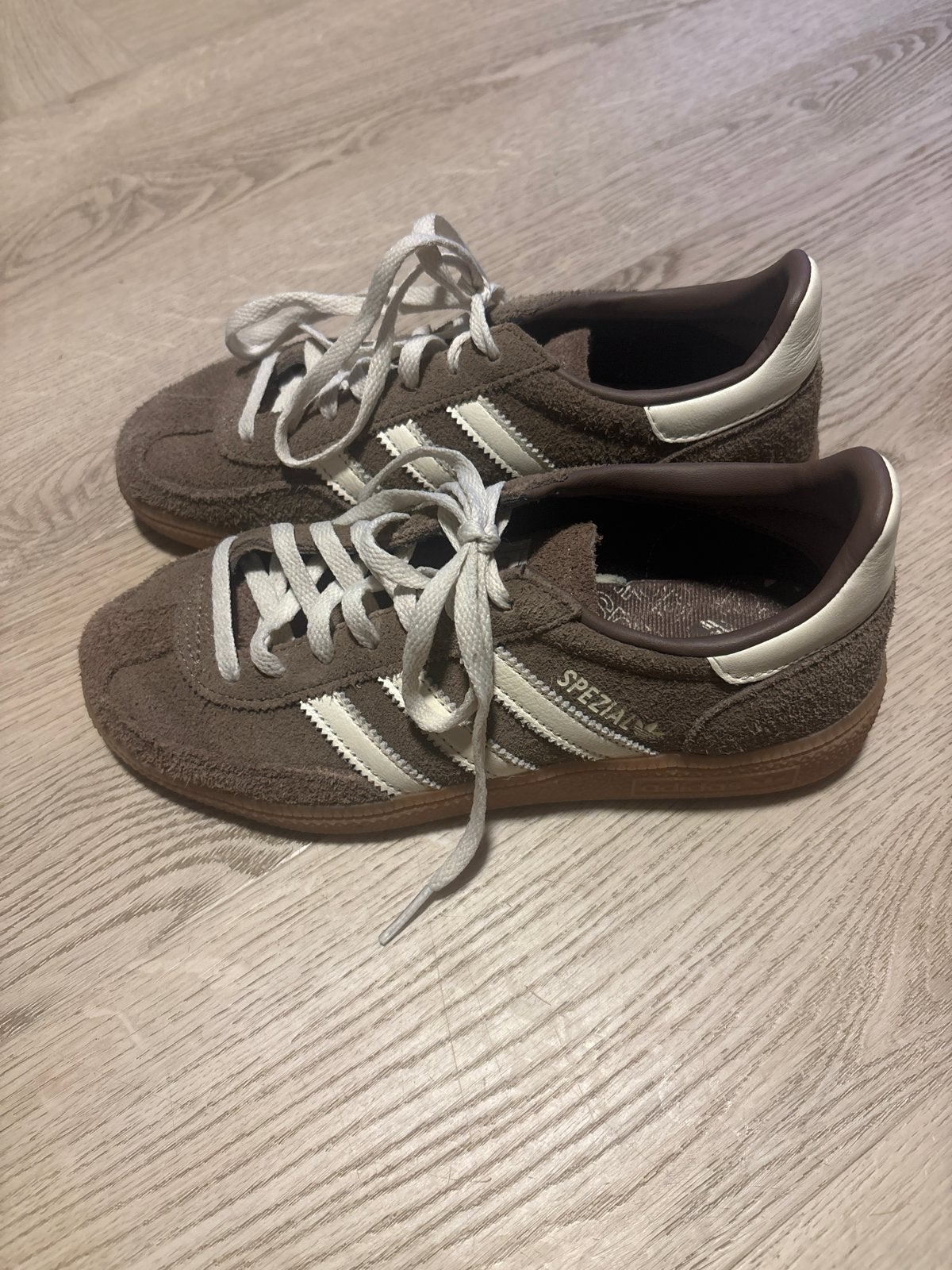 Adidas Spezial sneakers - Nieuw zonder prijskaartje, Bruin, Nieuw, Ophalen of Verzenden, Sneakers of Gympen