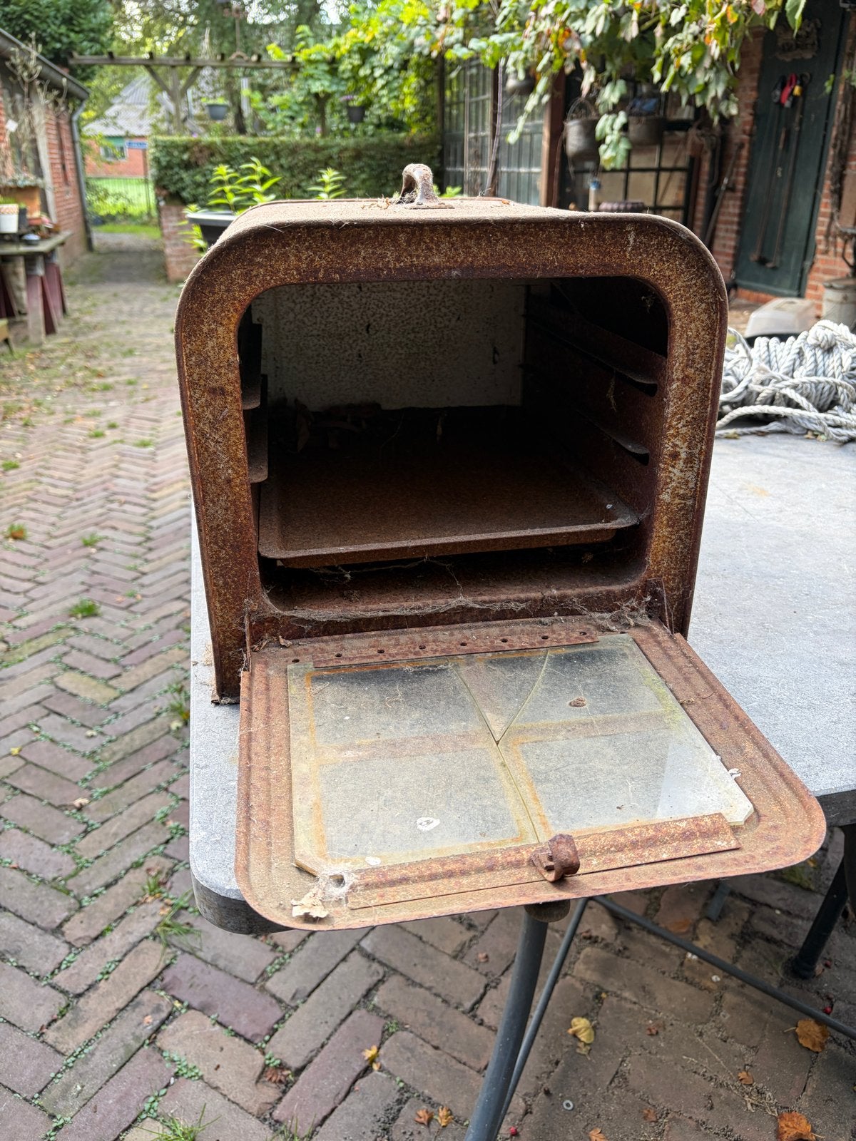 Oud metalen oventje - decoratie of restauratieobject, Antiek en Kunst, Ophalen of Verzenden