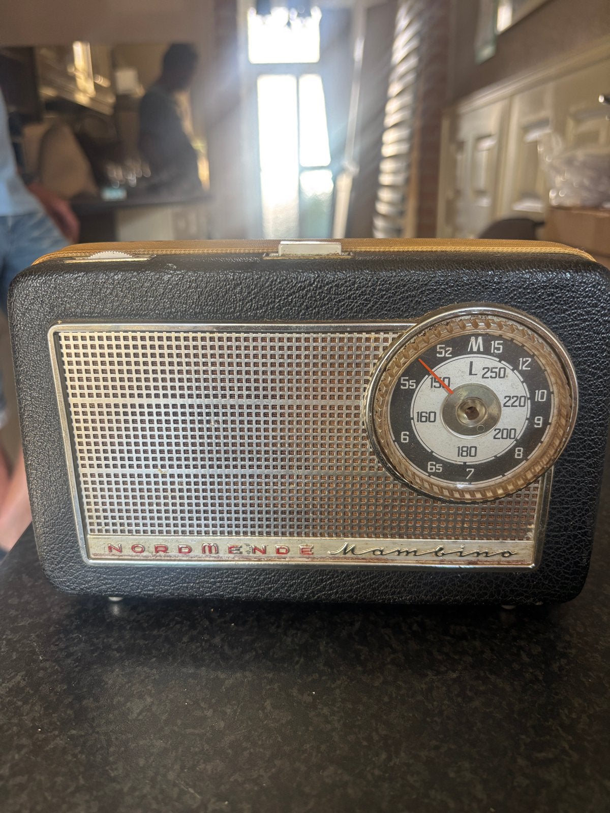 Nordmende Mambino radio jaren 60, Ophalen