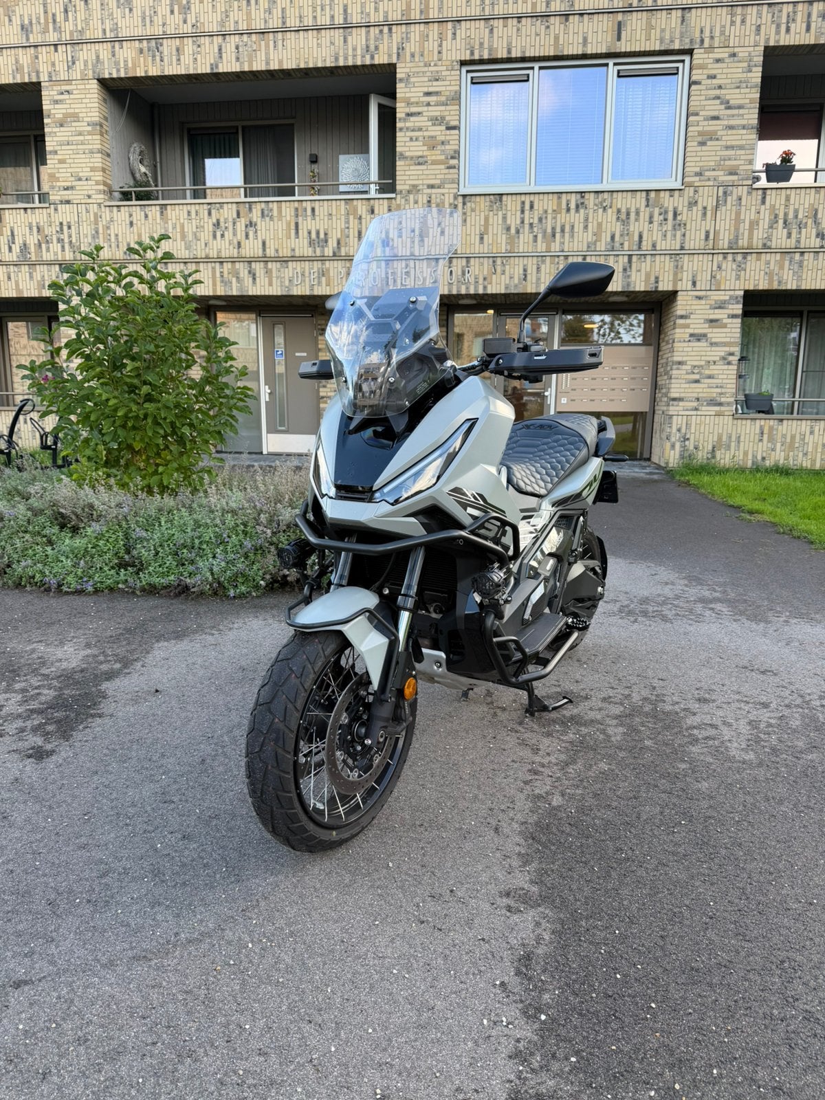 Honda x-adv 750 full option 2026, Motoren, Particulier, Scooter