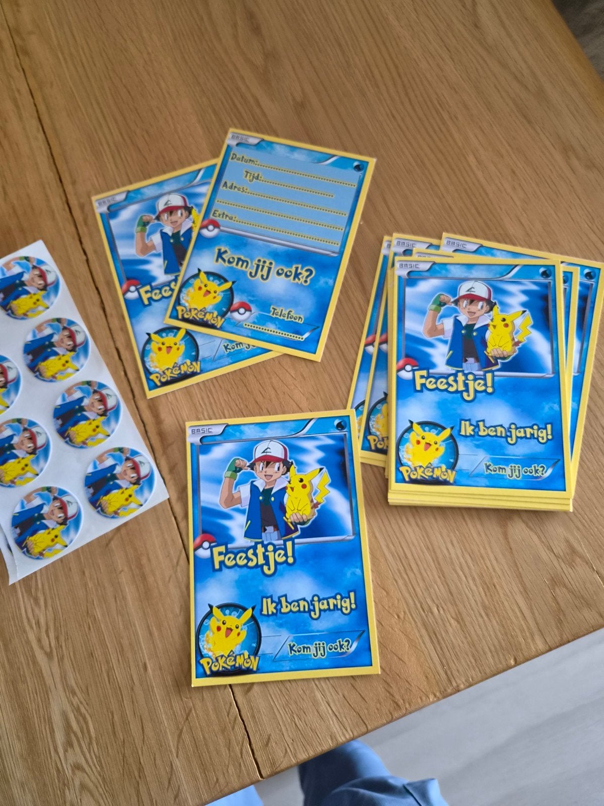 16x Pokémon Verjaardagsuitnodigingen met enveloppen, Ophalen