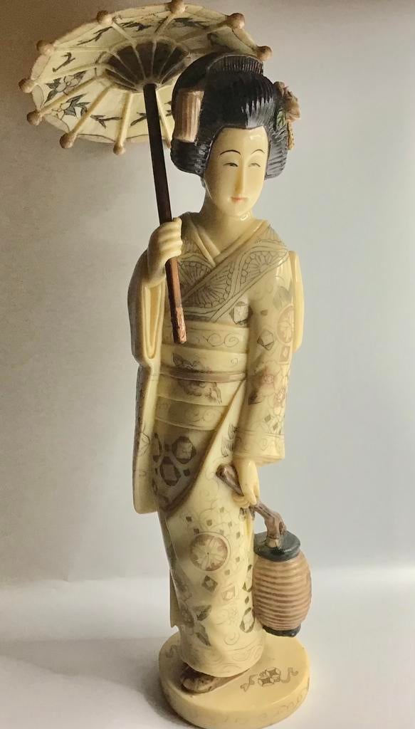 Vintage beeld Japanse Geisha met parasol gemerkt Kunsthars, Antiek en Kunst, Verzenden