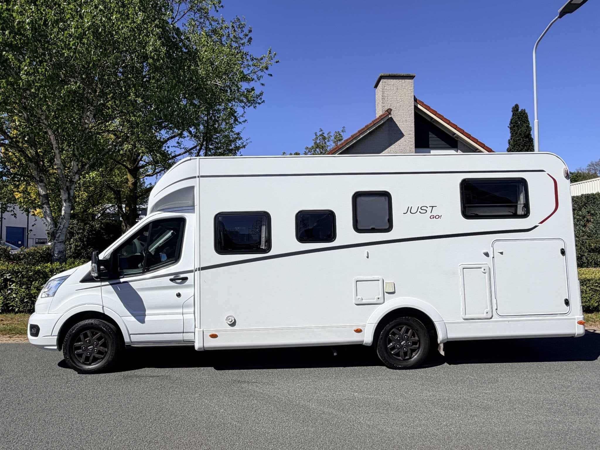 Dethleffs Just go t7055 ebl Ford 130PK Camper•Automaat•T, Caravans en Kamperen, Automaat, Fietsendrager, Bedrijf, Diesel