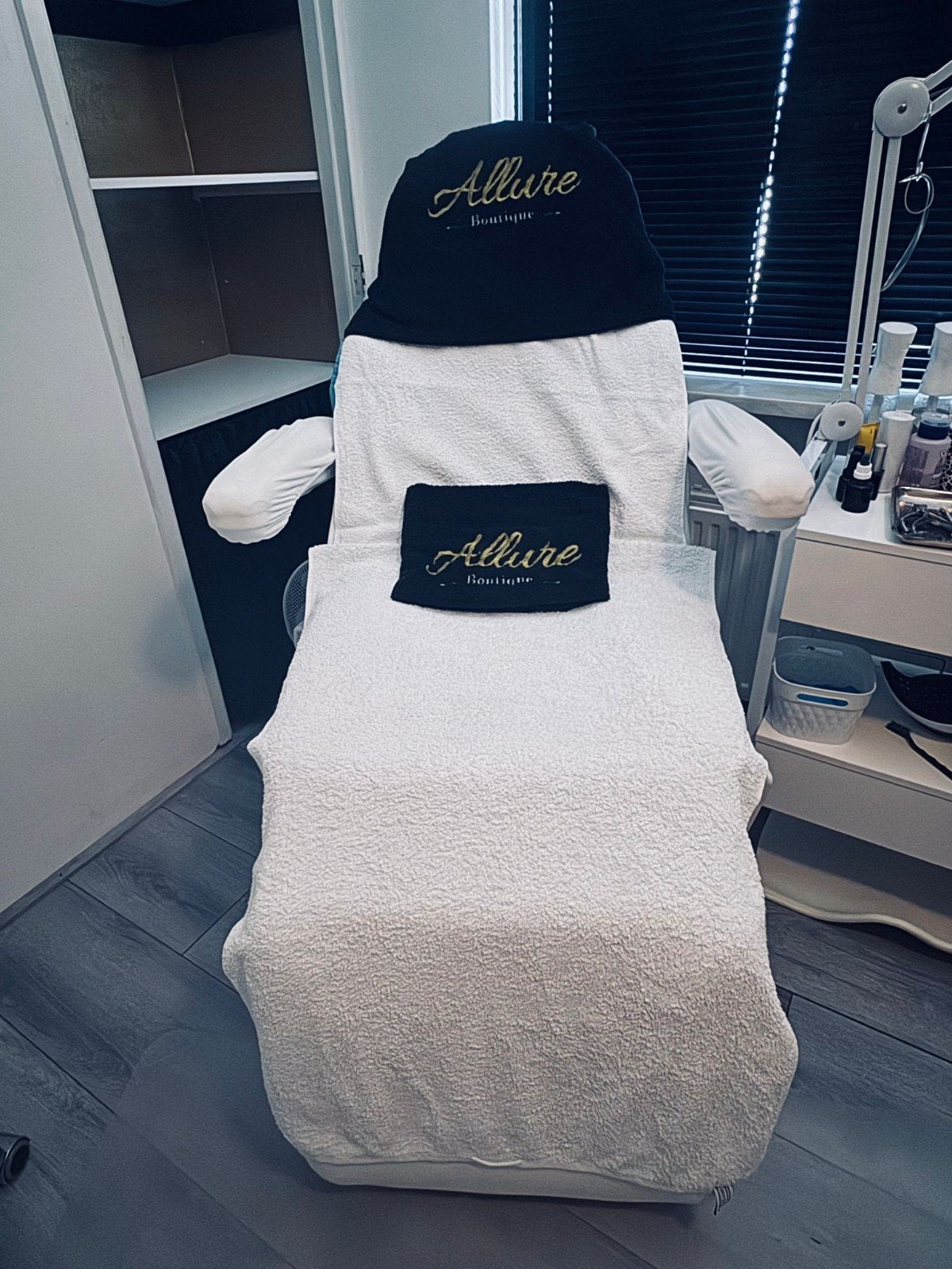 Mont Blanc Luxe Salon Meubel 4-Motorige Behandelstoel, Zakelijke goederen, Werkplek, Ophalen, Nieuw zonder verpakking, Stoel