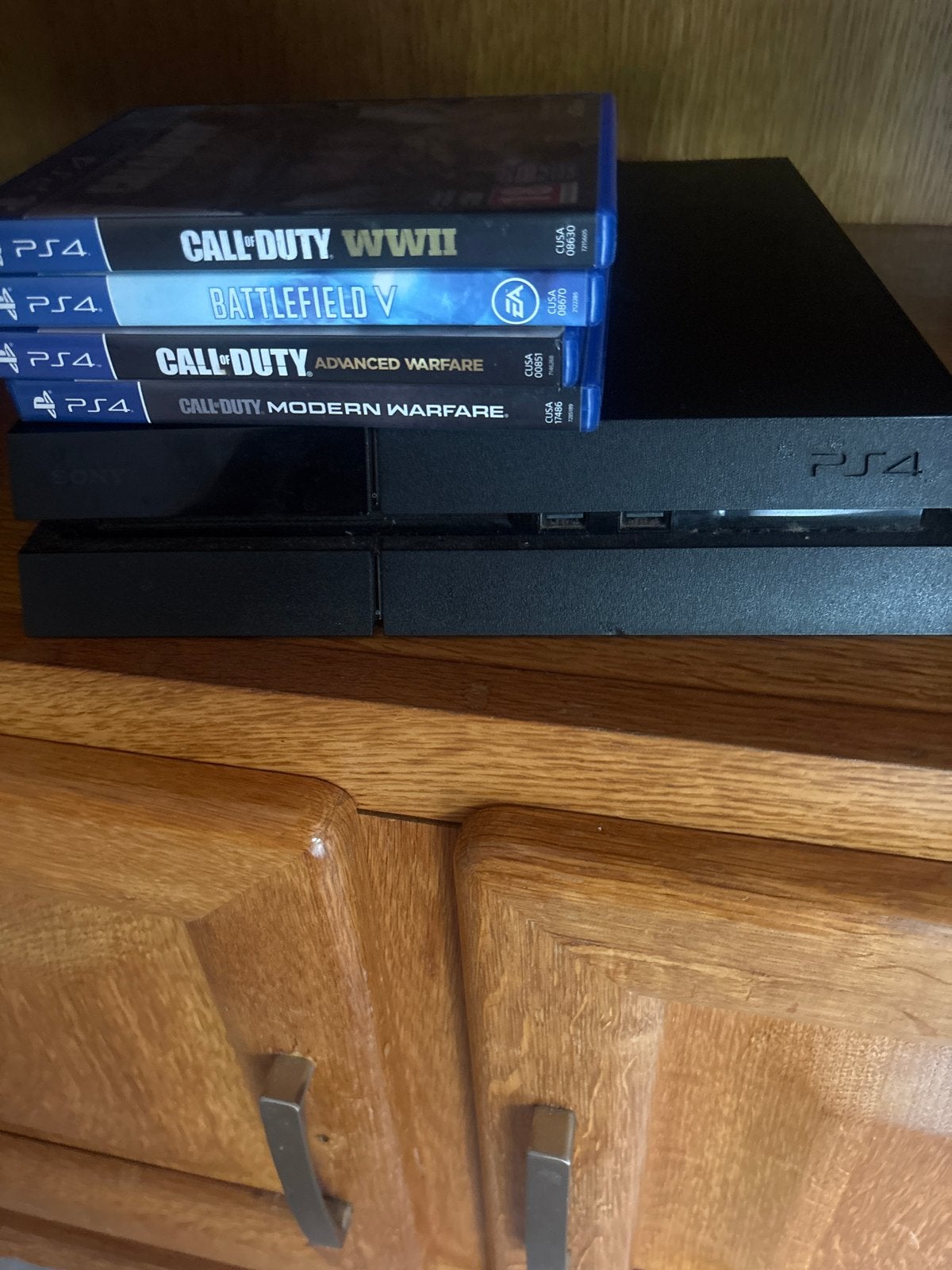 PlayStation 4 met 4 games (zonder controller)