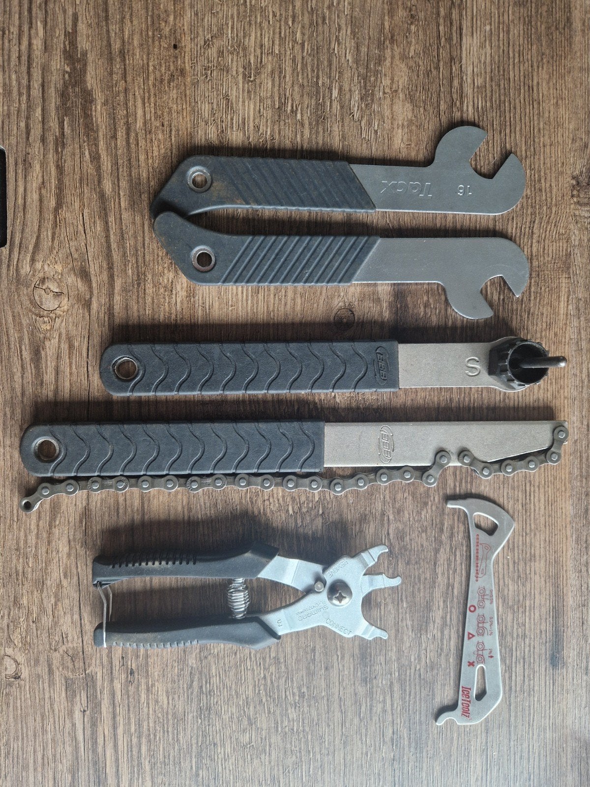 Fietsgereedschap set: ketting, banden, crankstel, spaken, Ophalen, Gebruikt, Gereedschapsset