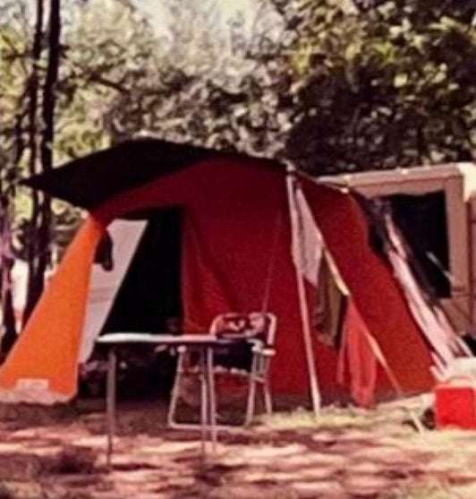 Kleine bungalow tent €65, Caravans en Kamperen, Ophalen, Zo goed als nieuw, Tot en met 2