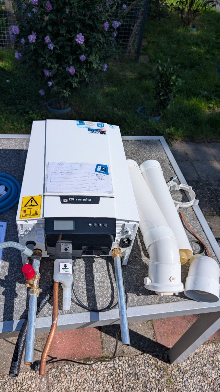 Remeha Tzerra Ace 28C CW4 (hybride) cv-ketel – 4 jaar oud, Ophalen, Geiser, Zo goed als nieuw, Minder dan 20 liter