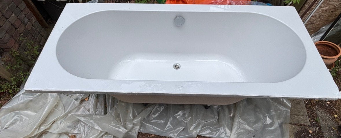 GRATIS Ligbad Villeroy & Boch Oberon 2.0, Ophalen, Gebruikt