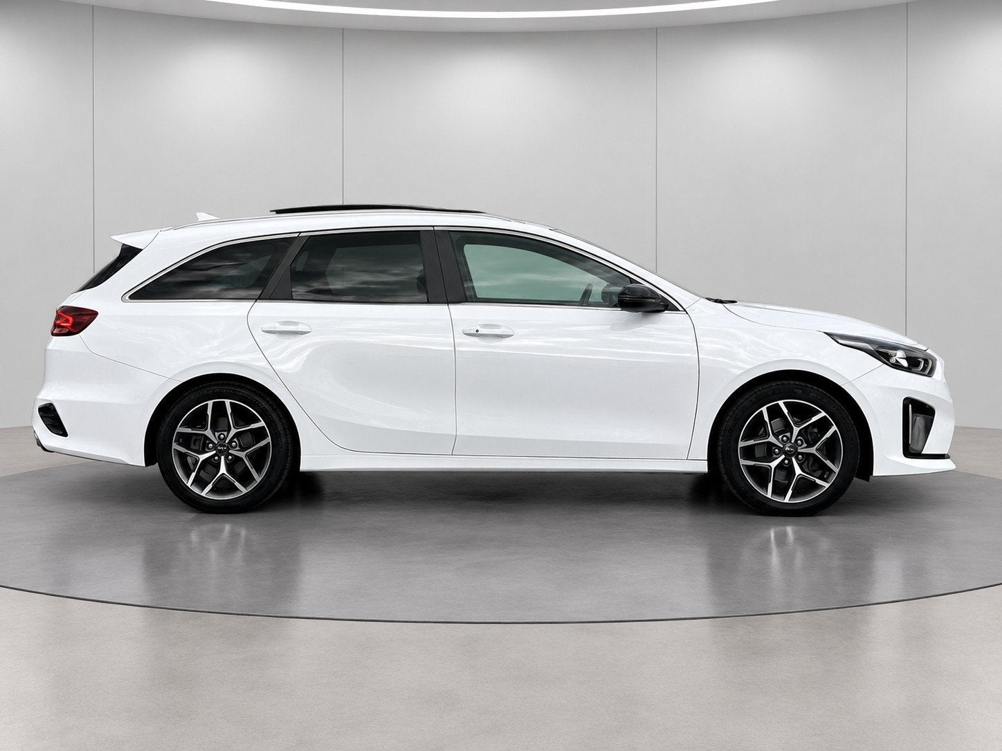 Kia Ceed Sportswagon 1.0 T-GDi GT-Line/PANO/NWST, Auto's, Voorwielaandrijving, Dealer onderhouden, Gebruikt, Wit