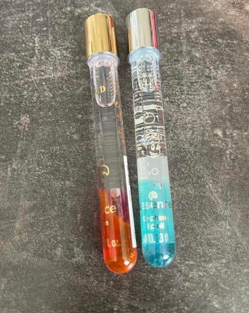 Essence Lip Oil Duo - Hydraterende Lipverzorging, Ophalen of Verzenden, Zo goed als nieuw