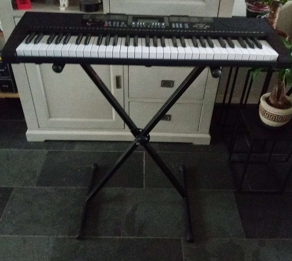 Keyboard / Piano, Muziek en Instrumenten, Ophalen, Zo goed als nieuw, 61 toetsen, Medeli