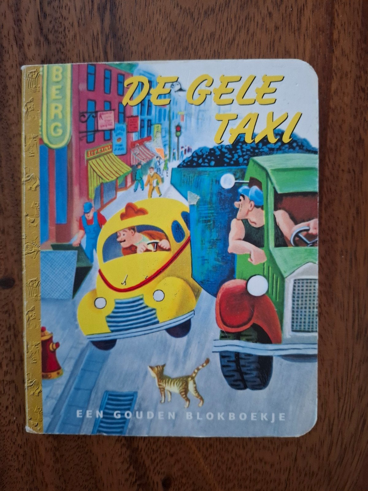 De gele taxi, Ophalen of Verzenden, Zo goed als nieuw