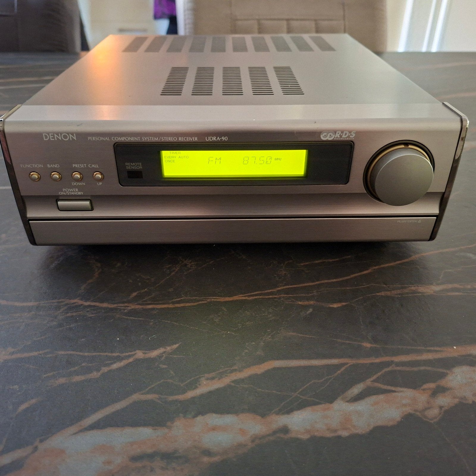 Denon UDRA-90 Personal Component Systeem/Stereo Receiver, Ophalen