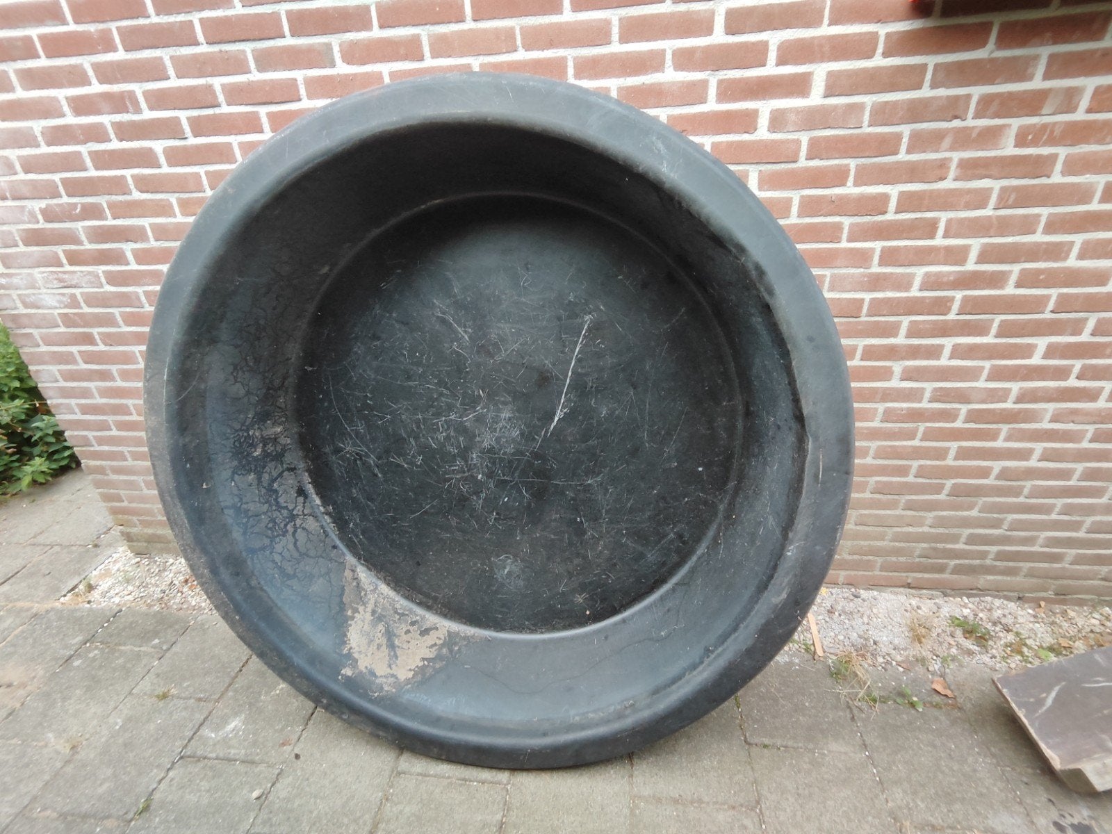 Voorgevormde polyester vijver vijverbak 
Rond 160 cm, Ophalen, Gebruikt