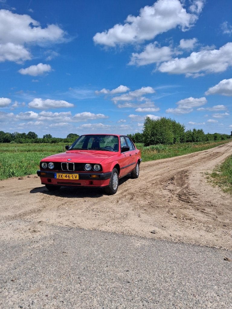 BMW E30 3-Serie 1.6 I 316 U9 1989  Nieuwe APK 07-2028, Auto's, 1596 cc, 4 cilinders, 1070 kg, 1200 kg