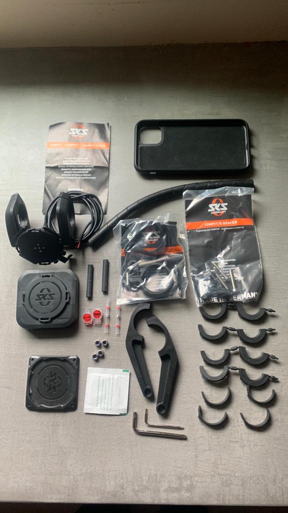 SKS Compit Smartphone Houder en Accessoires, Fietsen en Brommers, Fietsaccessoires | Overige Fietsaccessoires, Ophalen of Verzenden
