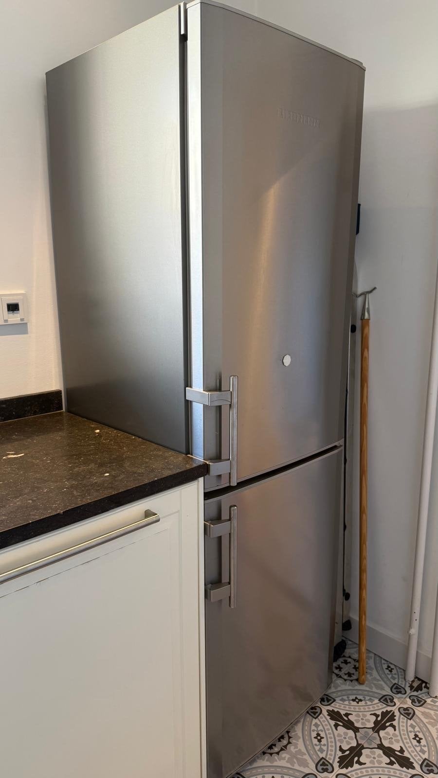 Liebherr Koelvriescombinatie - Zilver, NoFrost, Ophalen, Gebruikt, 200 liter of meer, 60 cm of meer