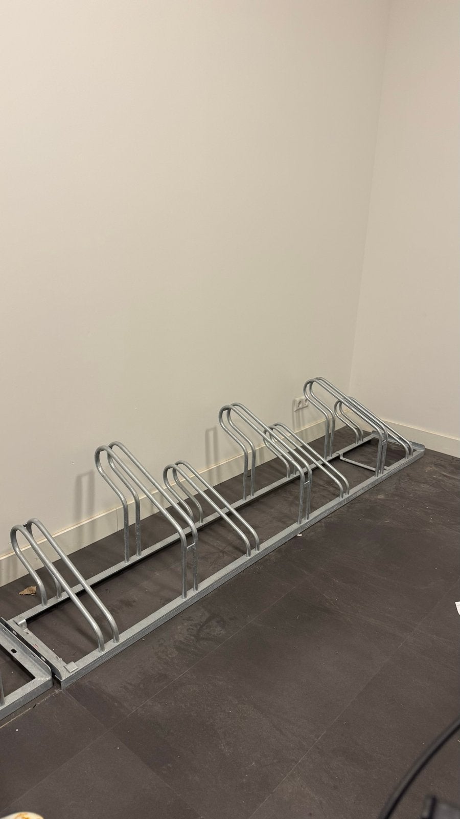 Fietsenrekken 2x 8 en 2x 7 fietsen - Zo goed als nieuw, Ophalen, Zo goed als nieuw