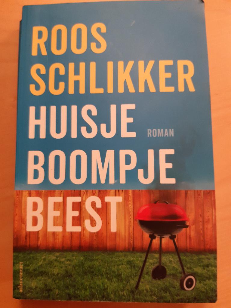 Roman 'Huisje, boompje, beest' van Roos Schlikker, Ophalen of Verzenden, Gelezen, Roos Schlikker, Nederland