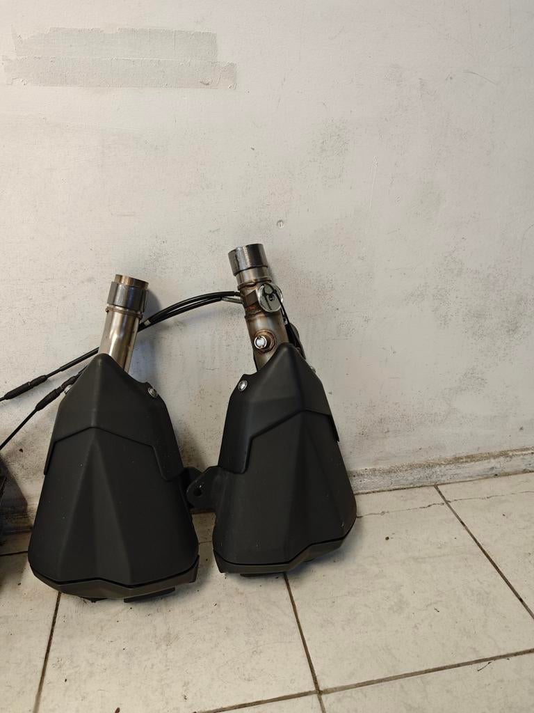 Kawasaki z1000sx uitlaten, Ophalen of Verzenden