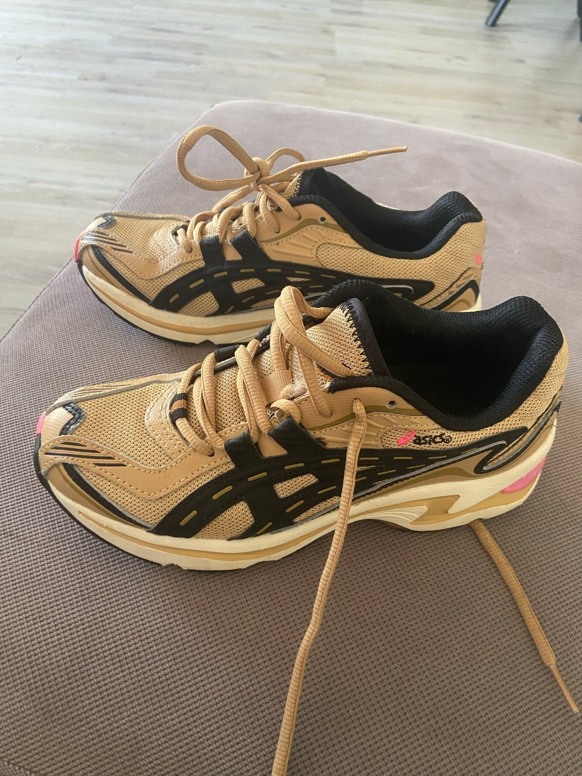 Asics Gel-Kayano 14 Sneakers - Zo goed als nieuw, Ophalen of Verzenden, Zo goed als nieuw, Beige, Sneakers of Gympen