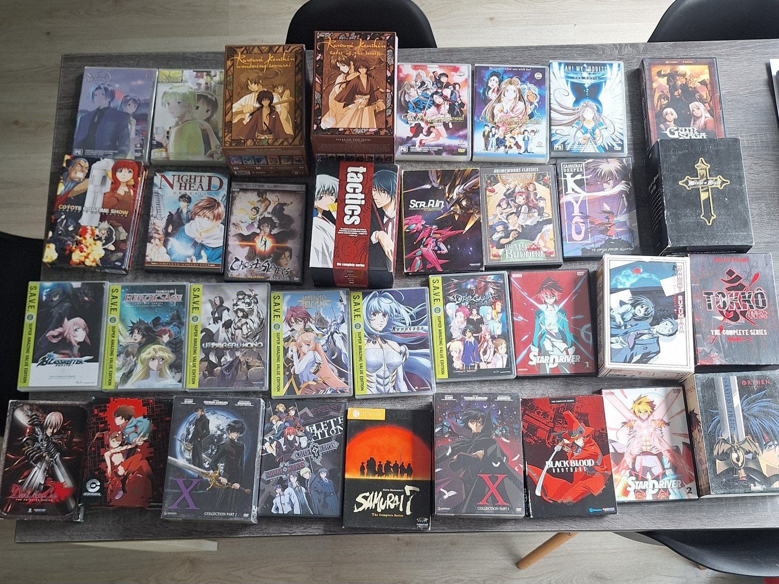 Groot lot dvd en boxen ntsc regio 1, Alle leeftijden, Ophalen, Zo goed als nieuw