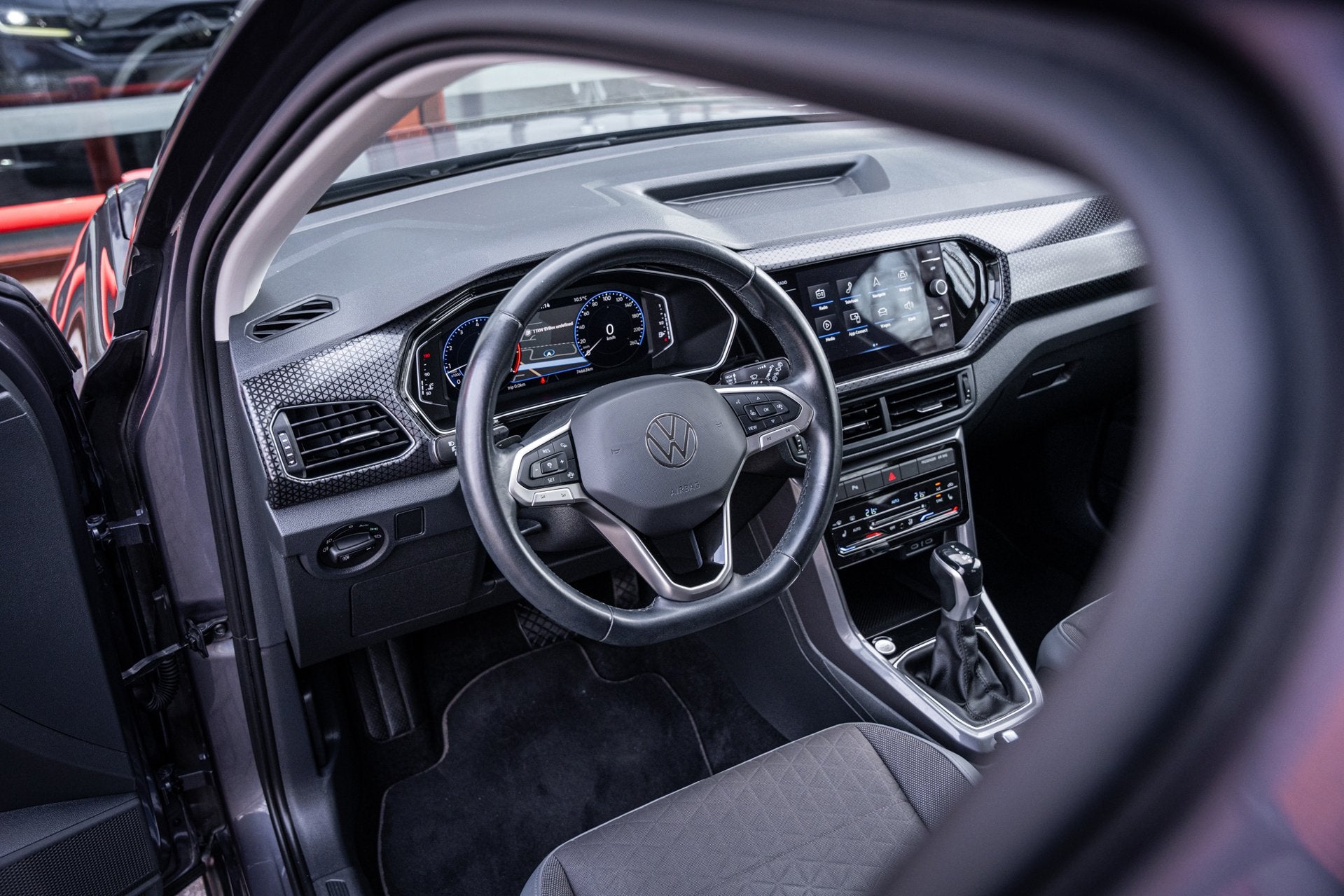 Volkswagen T-Cross 1.5 TSI Style Automaat 150pk | Virtual co, Auto's, Volkswagen, Zwart, 4 cilinders, 150 pk, Bedrijf