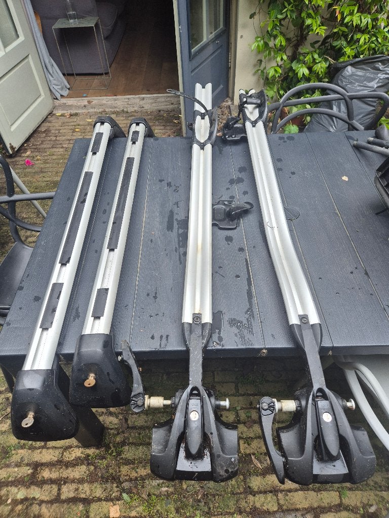 Dakdragers BMW 3 + racefietsdragers, Ophalen, Gebruikt