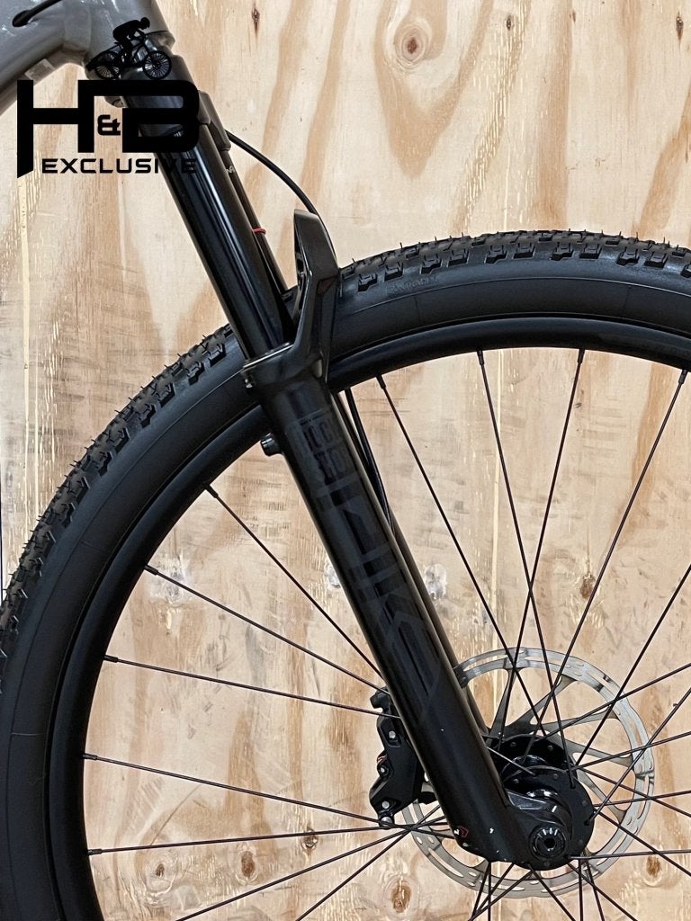 Foto 3 van Trek Top Fuel 8 29 inch mountainbike Shimano XT 2023