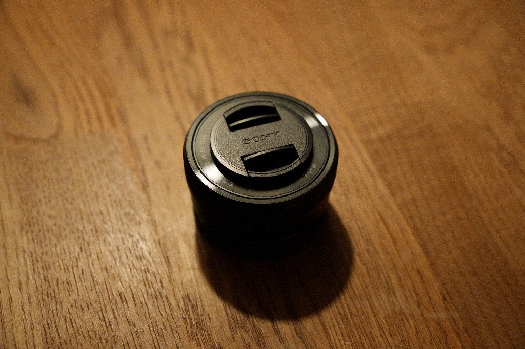 Sony E 16-50mm f/3.5-5.6 PZ OSS II, Ophalen of Verzenden, Zo goed als nieuw, Standaardlens, Zoom