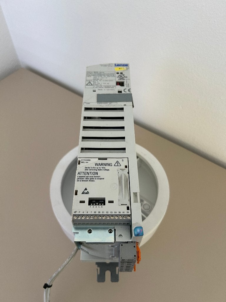 tk:Lenze 8200 Vector E82EV222_2C 2,2 kW Frequentieregelaar, Ophalen of Verzenden, Gebruikt