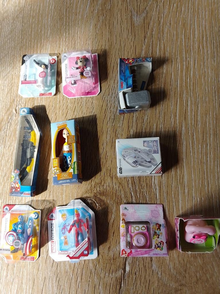 10 Disney store mini brands, Ophalen of Verzenden, Overige soorten, Overige typen