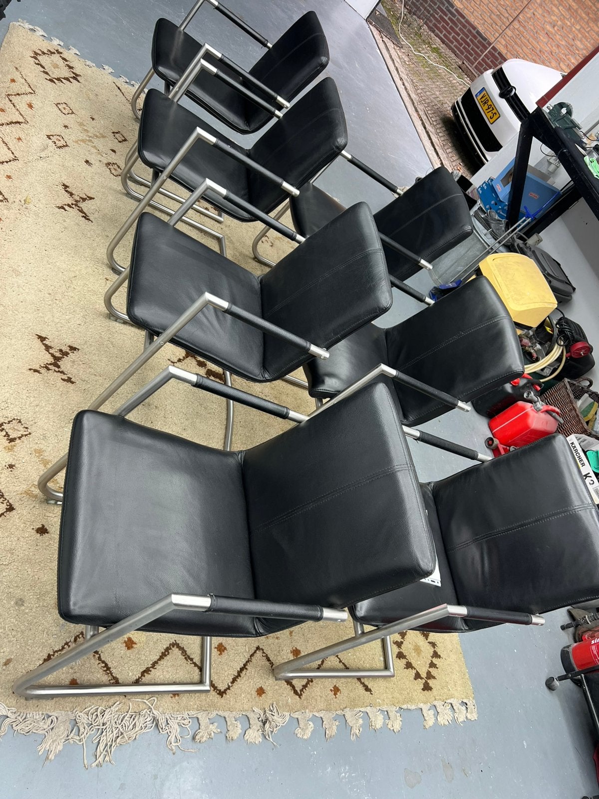 6 x Henders en Hazel lederen eetkamerstoelen, Ophalen of Verzenden, Zo goed als nieuw, Zwart, Vijf, Zes of meer stoelen