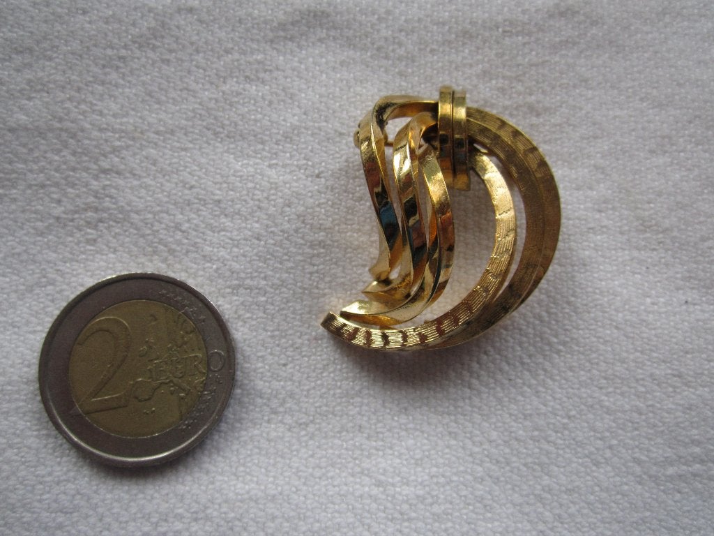 31.  Schitterende oude broche, Henkel & Grosse,  1964, Ophalen, Overige materialen, Broche