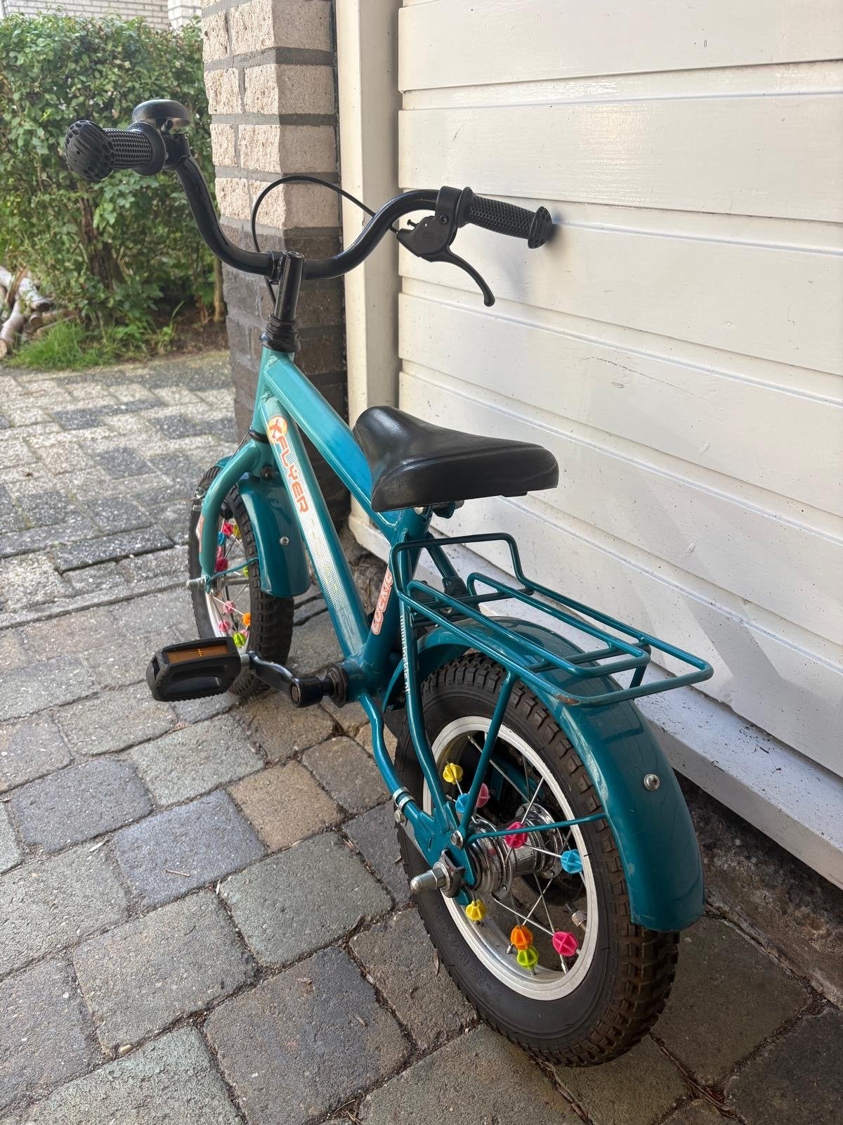 Foto 3 van Kinderfiets 12 inch met zijwieltjes - Loekie Flyer