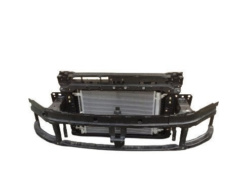 Koelerpakket VOLKSVAGEN PASSAT B9 Voorfront Balk set, Gebruikt, Volkswagen, Volkswagen AG, Berliner Ring 2
38440  Wolfsburg, DE