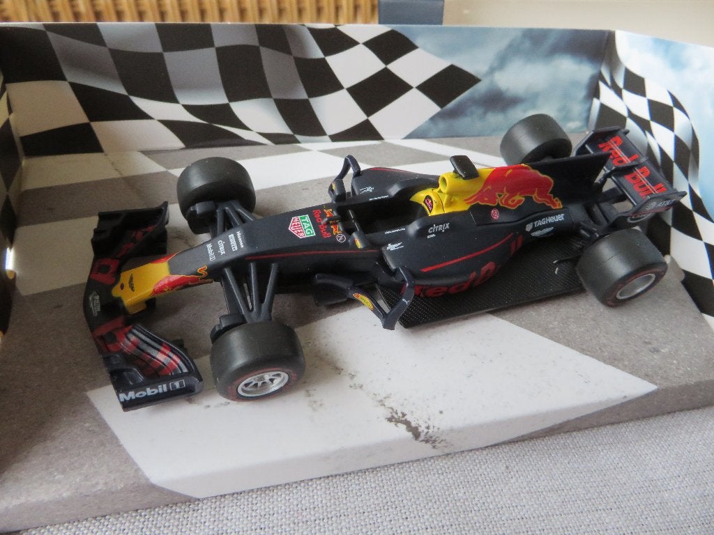 Burago Red Bull Racing RB13 Max Verstappen, Ophalen of Verzenden, Nieuw, Auto, Overige merken