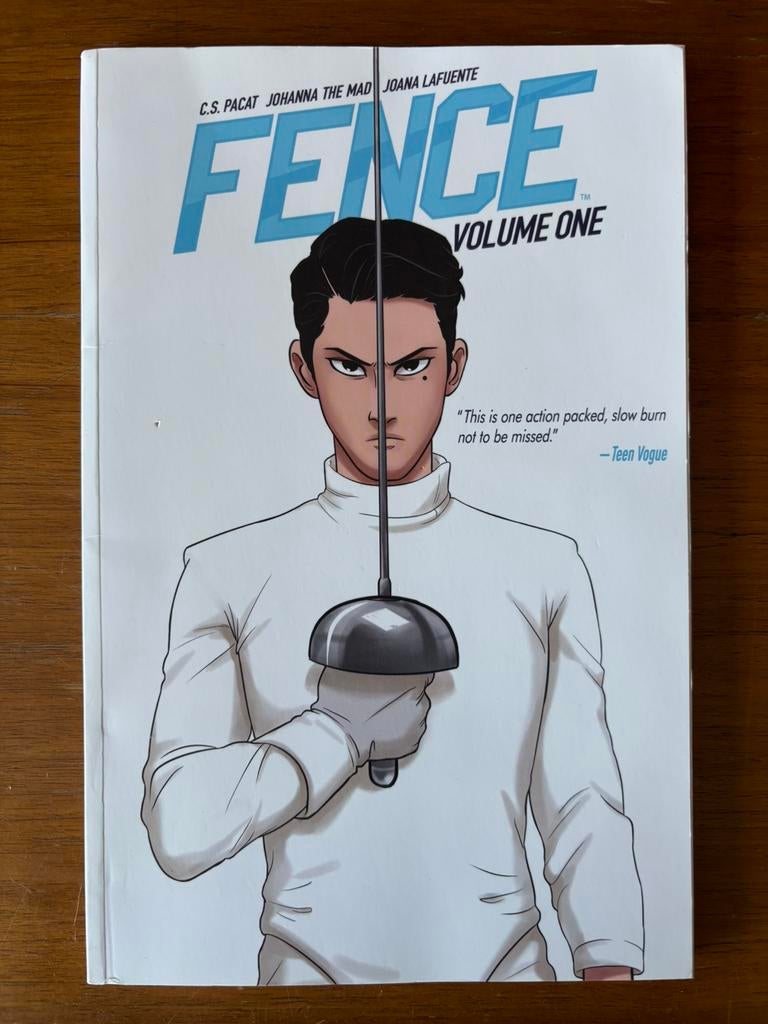 Fence vol.1, Ophalen of Verzenden, Zo goed als nieuw