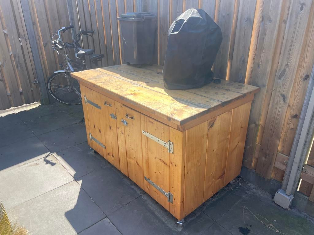 Buitenkast / opbergmeubel, Ophalen, Gebruikt, Hout, Overige typen