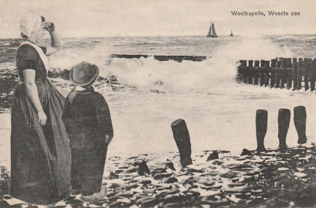 Westkapelle, woeste zee, Ophalen of Verzenden, 1940 tot 1960, Gelopen, Zeeland