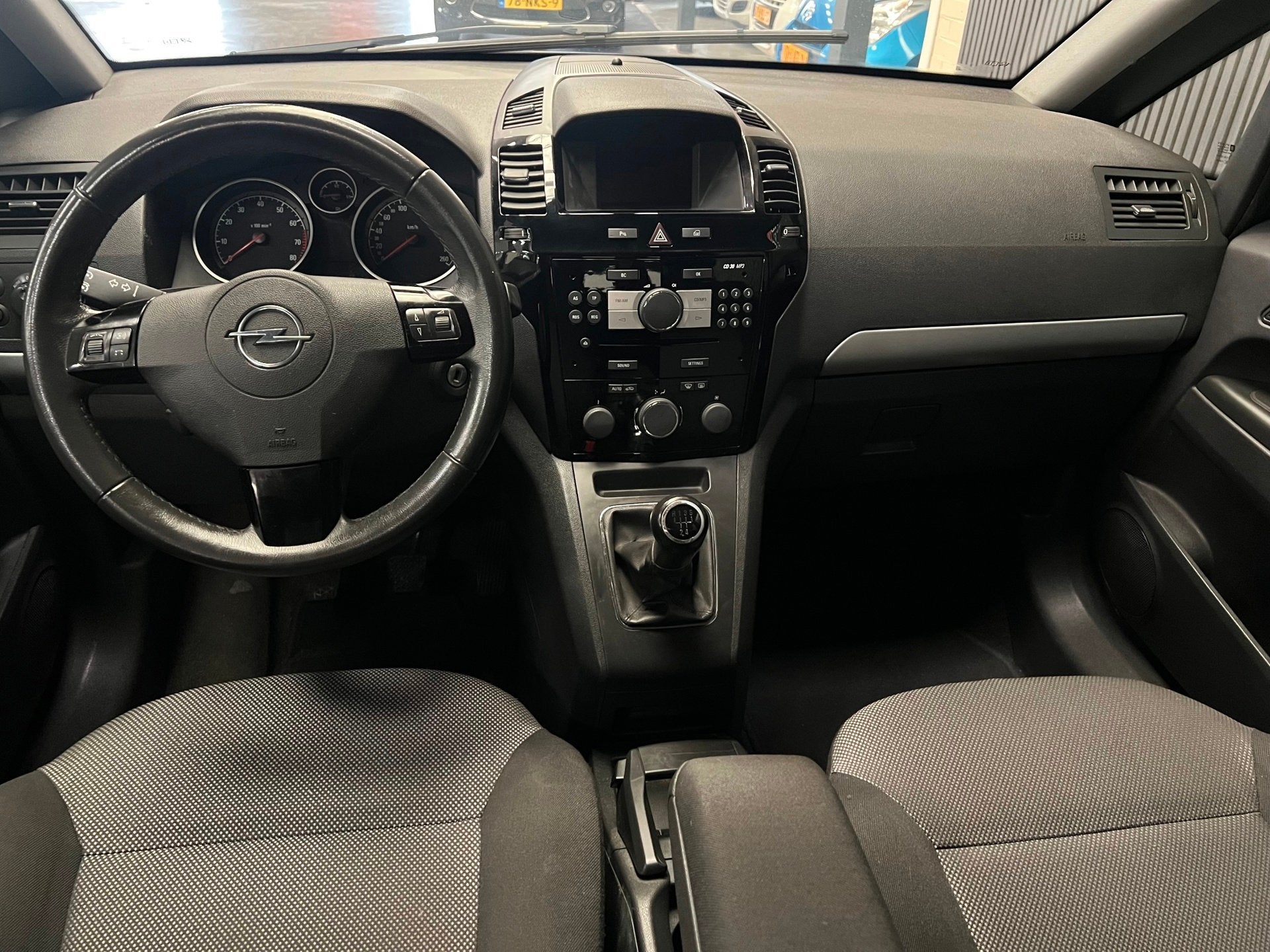 Opel Zafira 1.6 111 years Edition- Goed onderhouden -7 perso, Auto's, Voorwielaandrijving, Euro 5, Gebruikt, Zwart