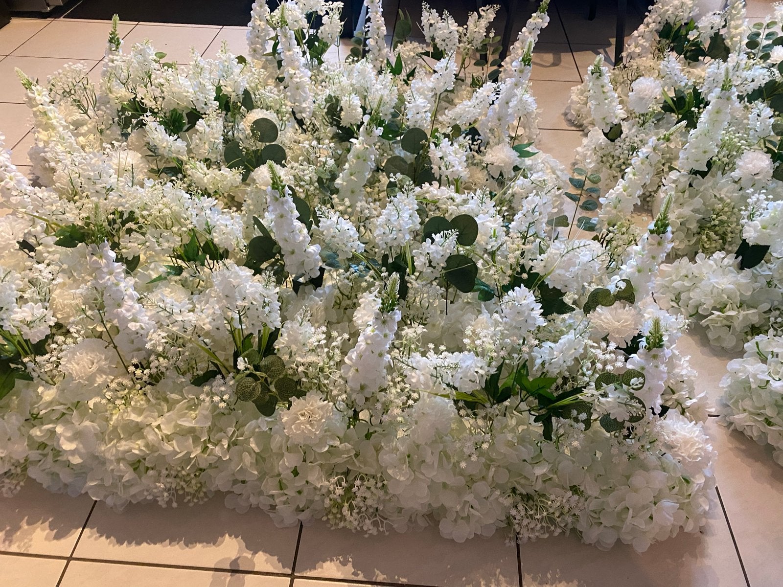 Witte Kunstbloemen Decoratie voor Evenementen, Huis en Inrichting, Woonaccessoires | Kunstplanten en Kunstbloemen, Ophalen, Binnen
