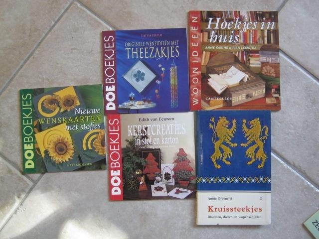 5 x Hobby boekjes  Kruissteek  Kerst Theezakjes  nr 5135, Verzenden, Zo goed als nieuw, Overige onderwerpen