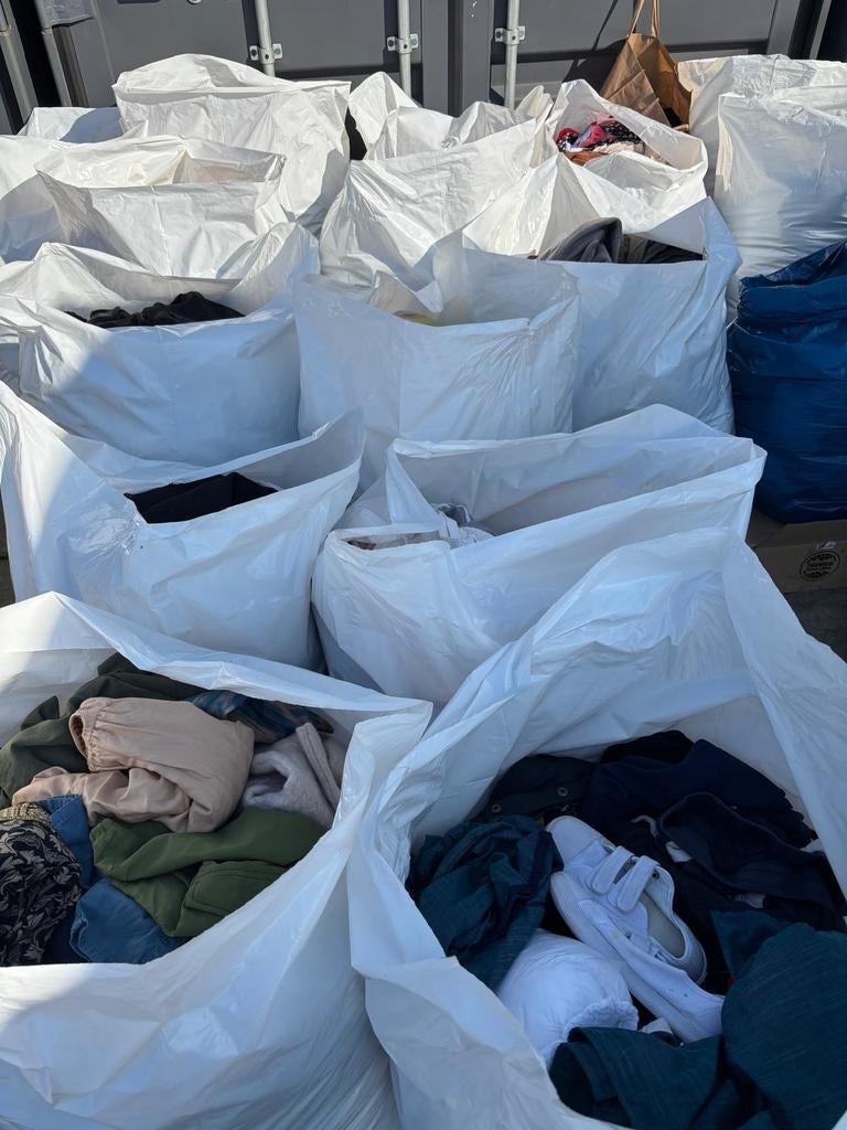 2e hands kleding dames, heren en kinderen inclusief schoenen, Kleding | Dames, Ophalen of Verzenden, Zo goed als nieuw