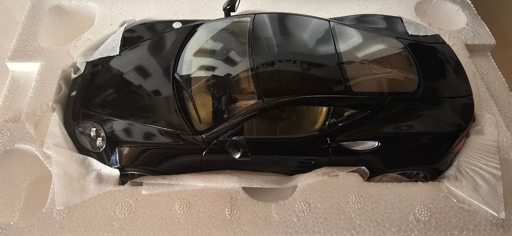 Artega GT composite kleur night black van revell nieuw 1:18, Ophalen, Nieuw, Auto, Revell