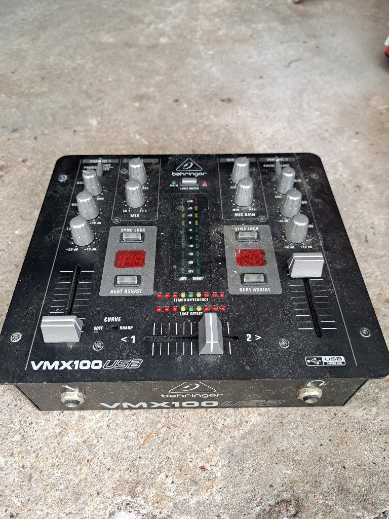 Behringer VMX100USB, Ophalen, Gebruikt, Minder dan 5 kanalen, Microfooningang