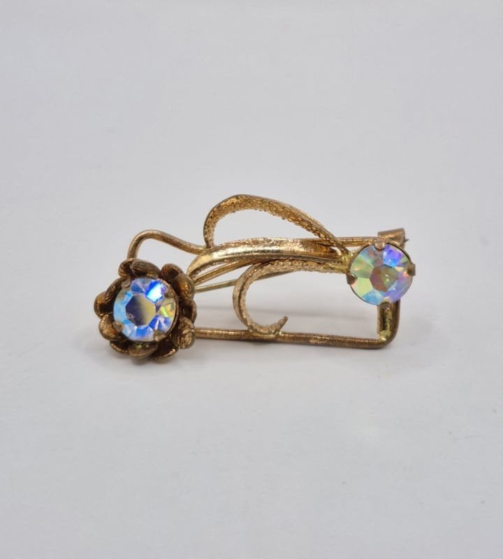 Antieke broche met Aurora Borealis steentjes, Sieraden, Tassen en Uiterlijk, Antieke sieraden, Ophalen of Verzenden, Overige materialen