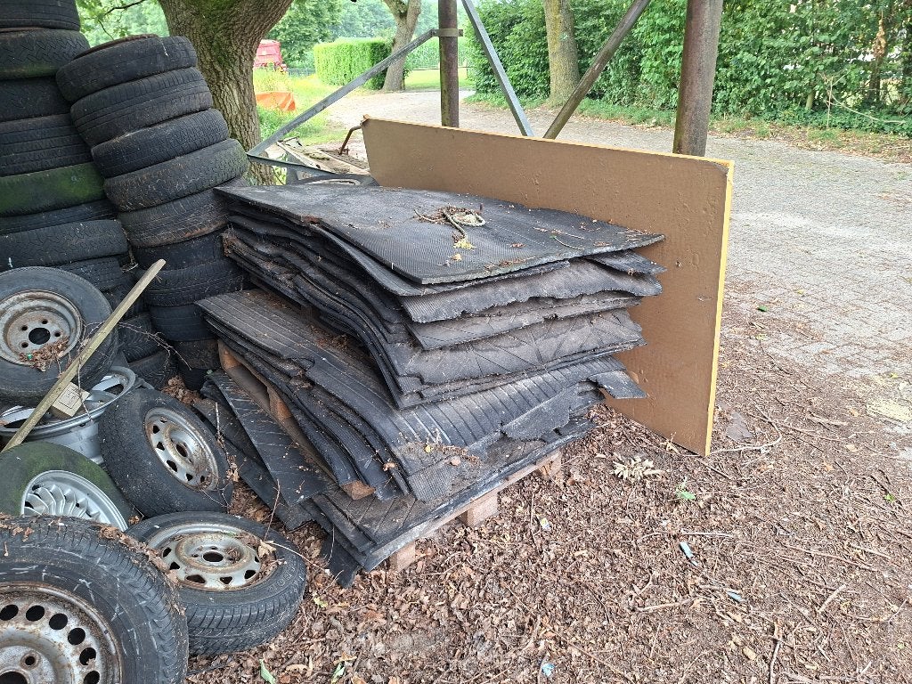Rubber stalmatten, Mannelijk